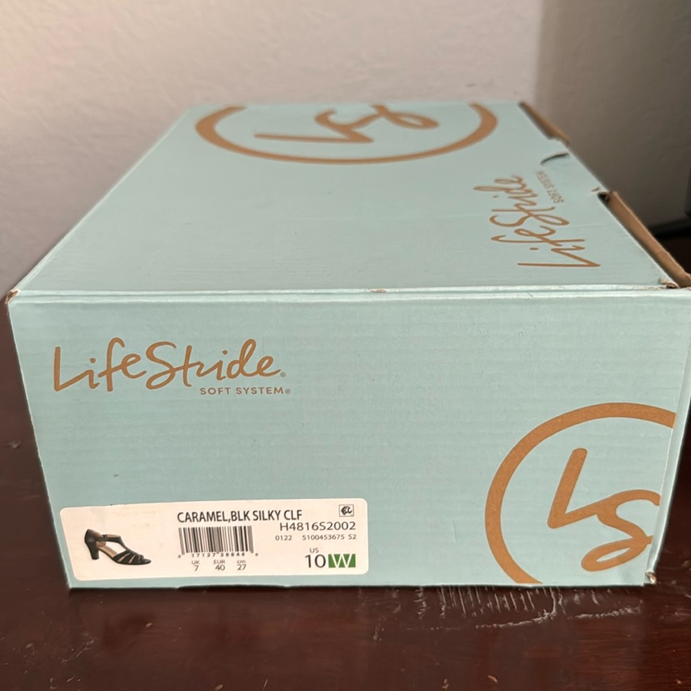 Life stride heels